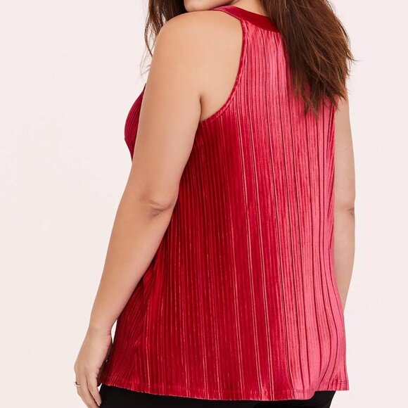 Torrid Jester Red Velvet Pleated Goddess Tank in Size 2 (18/20) - Picture 11 of 11